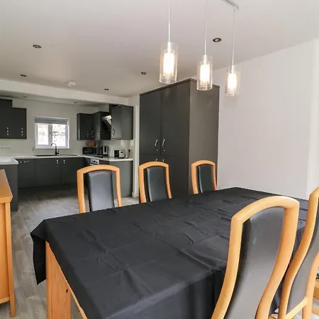 Holiday home Inglenook